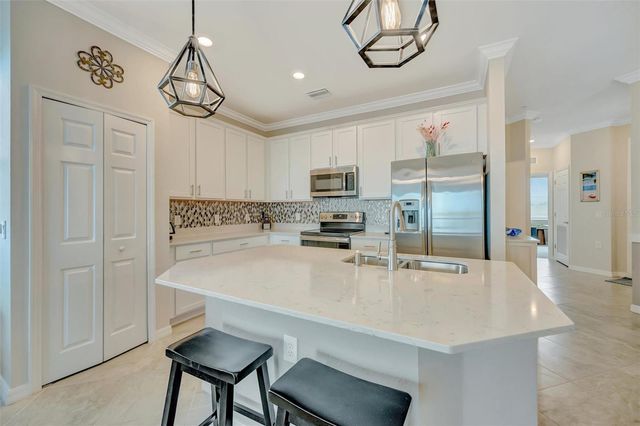 920 TIDEWATER SHORES LOOP 308, Bradenton, FL 34208