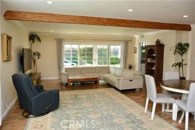 4439 Van Noord Avenue, Studio City, CA 91604