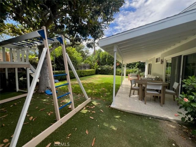 4439 Van Noord Avenue, Studio City, CA 91604