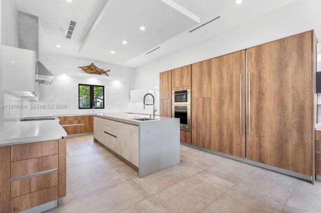 12885 N Bayshore Dr, North Miami, FL 33181