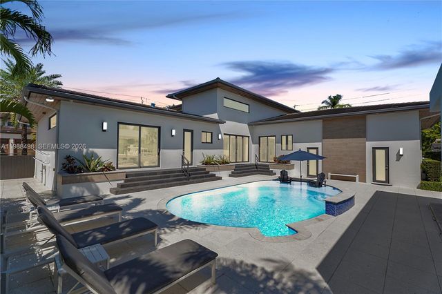 12885 N Bayshore Dr, North Miami, FL 33181