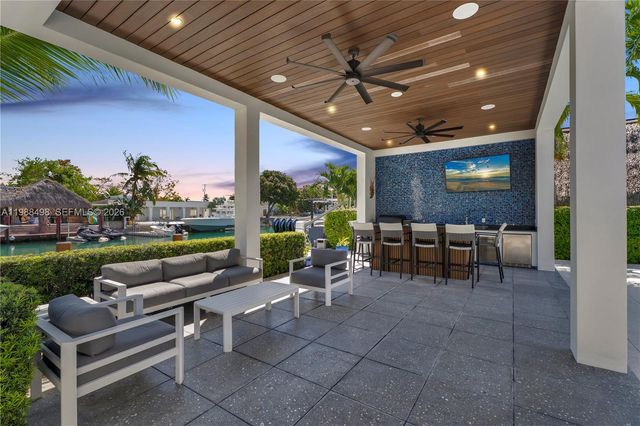 12885 N Bayshore Dr, North Miami, FL 33181