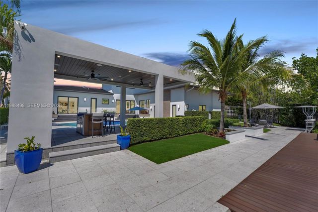 12885 N Bayshore Dr, North Miami, FL 33181