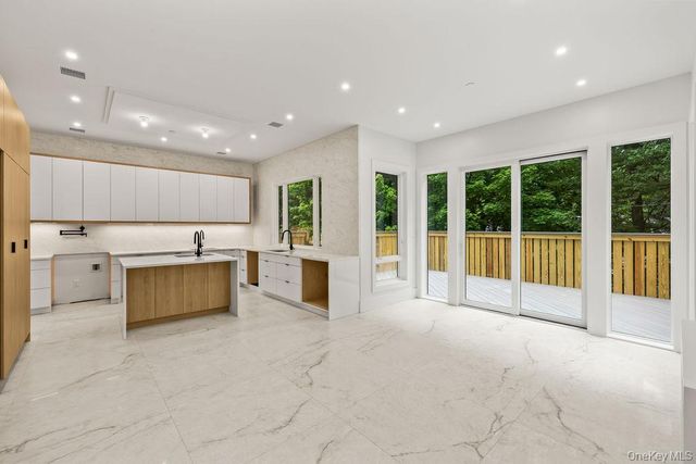 50 Remsen Avenue 201, Monsey, NY 10952