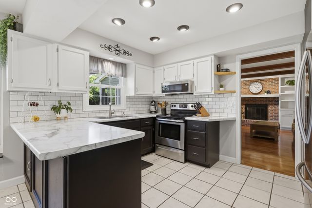 14561 Saddleback Drive, Carmel, IN 46032