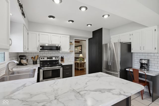 14561 Saddleback Drive, Carmel, IN 46032