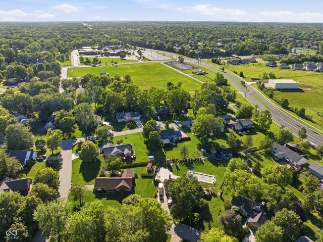 14561 Saddleback Drive, Carmel, IN 46032