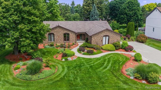 3436 Wedgewood Drive, Rochester Hills, MI 48306