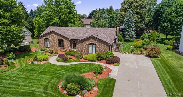 3436 Wedgewood Drive, Rochester Hills, MI 48306