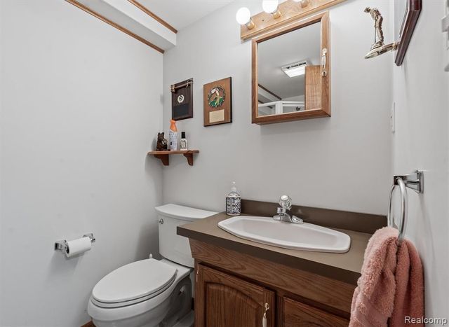 3436 Wedgewood Drive, Rochester Hills, MI 48306