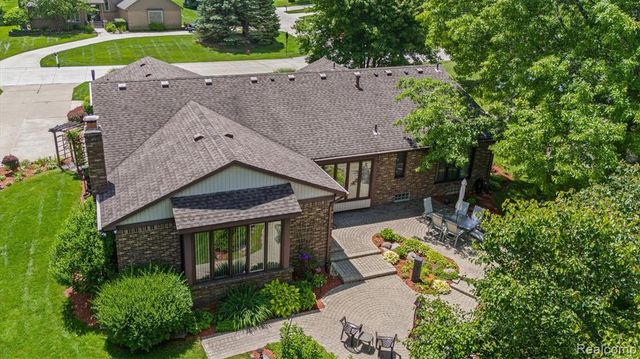 3436 Wedgewood Drive, Rochester Hills, MI 48306