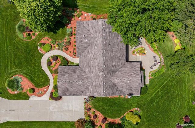 3436 Wedgewood Drive, Rochester Hills, MI 48306