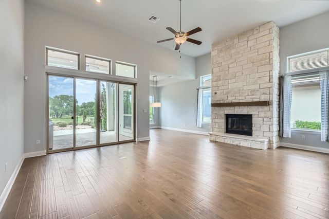 321 Cimarron Hills TRL E, Georgetown, TX 78628