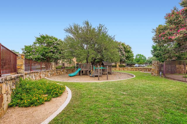 321 Cimarron Hills TRL E, Georgetown, TX 78628