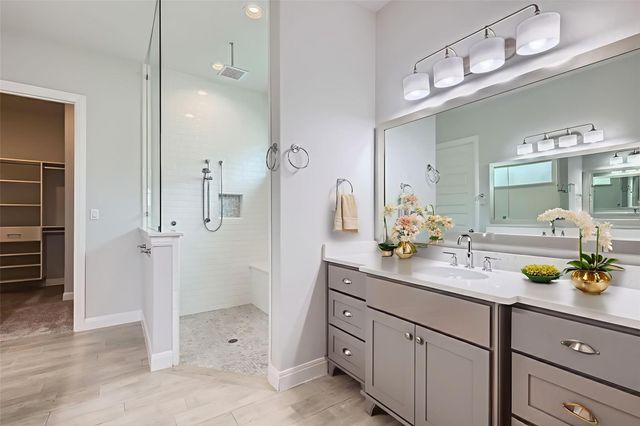 321 Cimarron Hills TRL E, Georgetown, TX 78628