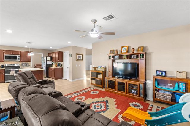 1524 Bright View Drive, Las Vegas, NV 89119