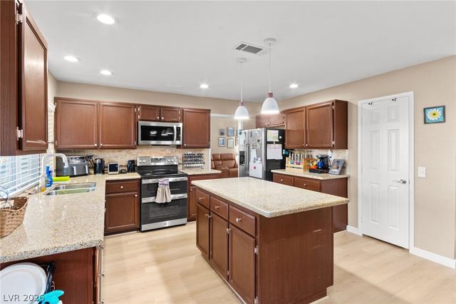 1524 Bright View Drive, Las Vegas, NV 89119
