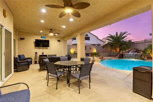 1524 Bright View Drive, Las Vegas, NV 89119