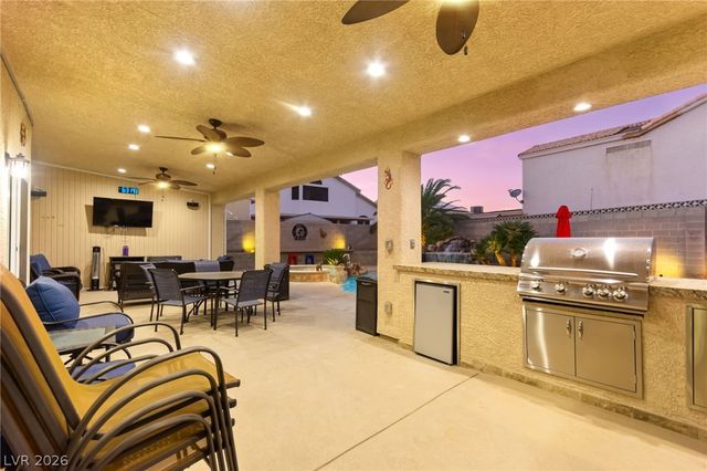 1524 Bright View Drive, Las Vegas, NV 89119