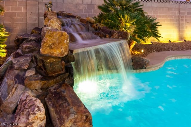 1524 Bright View Drive, Las Vegas, NV 89119