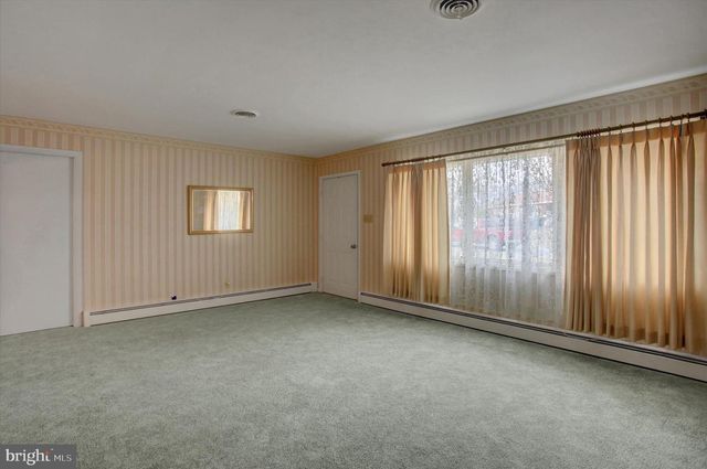 16820 PETMAR CIR, Hagerstown, MD 21742