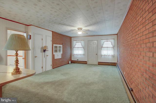 16820 PETMAR CIR, Hagerstown, MD 21742