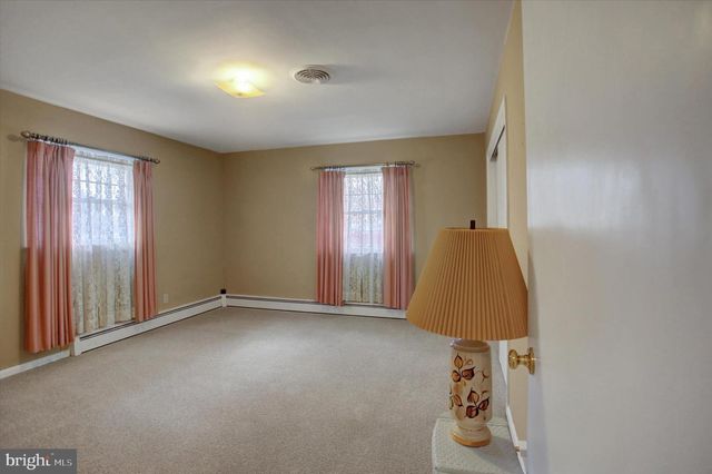 16820 PETMAR CIR, Hagerstown, MD 21742