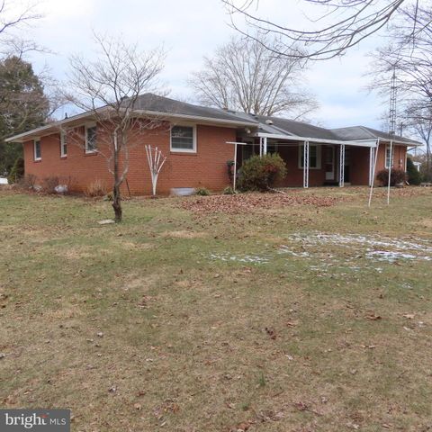 16820 PETMAR CIR, Hagerstown, MD 21742