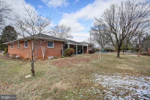 16820 PETMAR CIR, Hagerstown, MD 21742