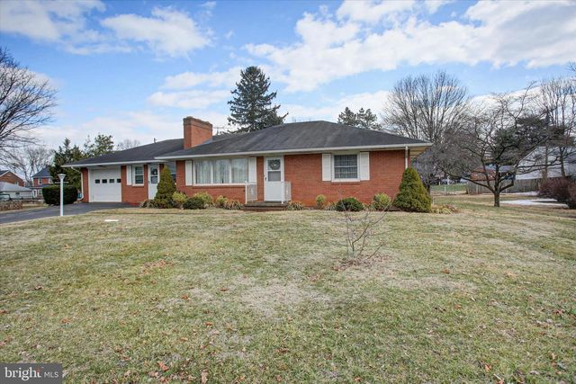 16820 PETMAR CIR, Hagerstown, MD 21742