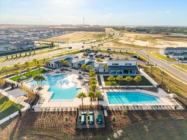 2611 RUNNERS CIRCLE, Clermont, FL 34714