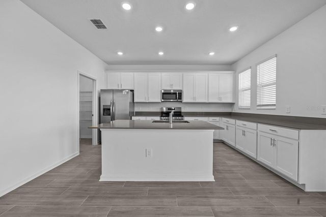 2611 RUNNERS CIRCLE, Clermont, FL 34714