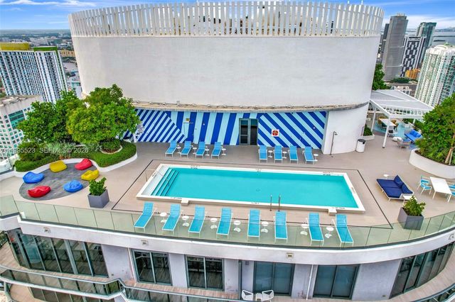 45 SW 9th St 2906, Miami, FL 33130