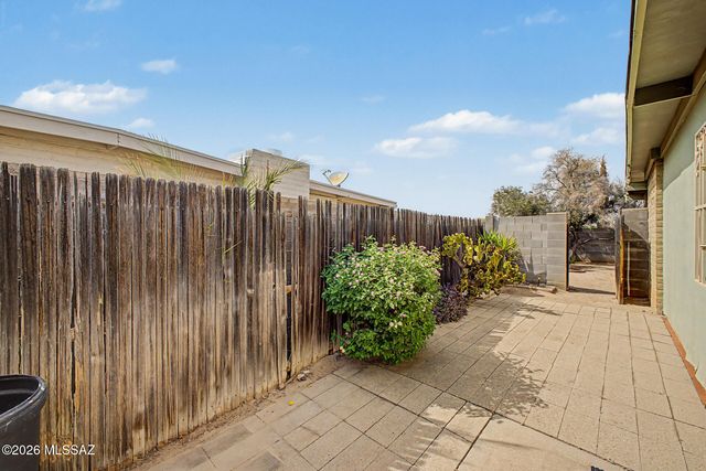 7265 E Fayette Street, Tucson, AZ 85730