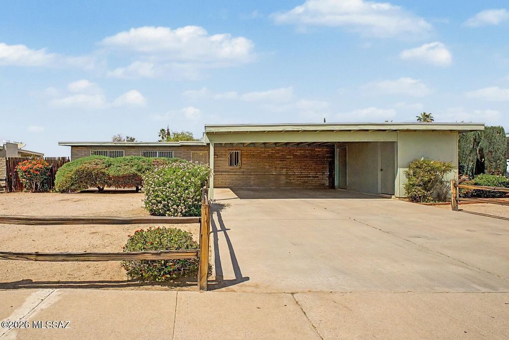 7265 E Fayette Street, Tucson, AZ 85730