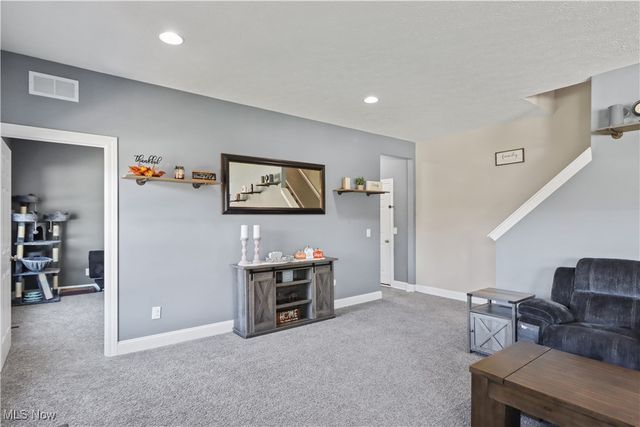 807 Asbury Pointe Lane, Painesville Twp, OH 44077