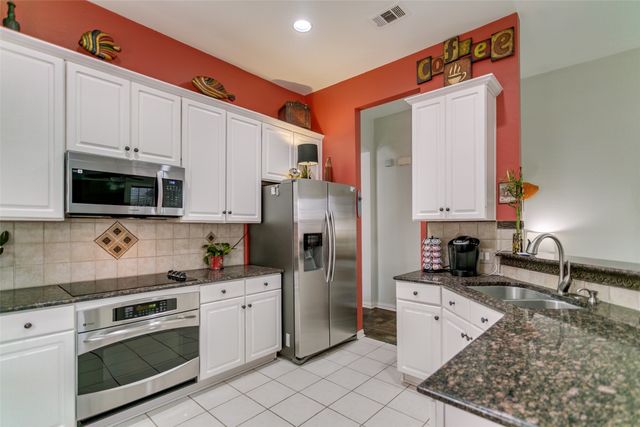 122 Parkhurst Lane, Allen, TX 75013