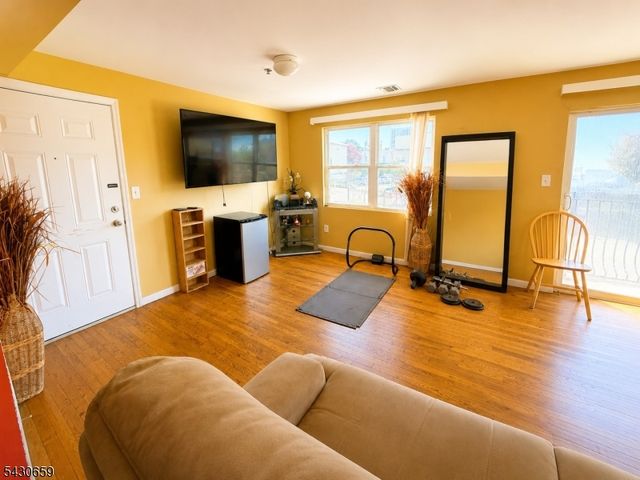 272 Orange St, Newark City, NJ 07103