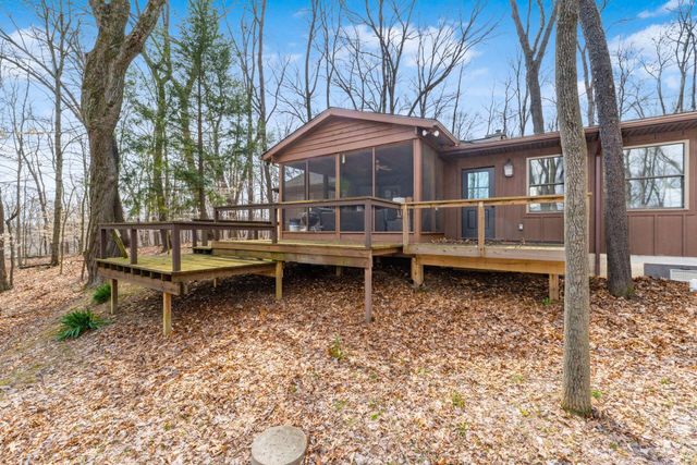 1060 Fox Lane, Sugar Grove, OH 43155