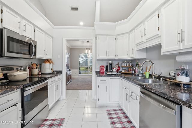 9709 UNDERWOOD Court, Jacksonville, FL 32221