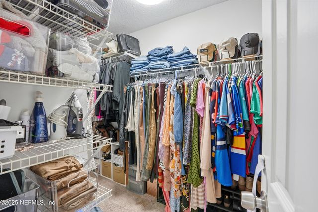 9709 UNDERWOOD Court, Jacksonville, FL 32221