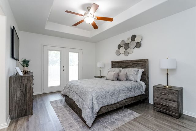 2506 Mckensie Lane, Grand Prairie, TX 75052
