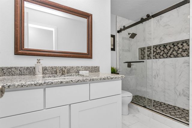 2506 Mckensie Lane, Grand Prairie, TX 75052