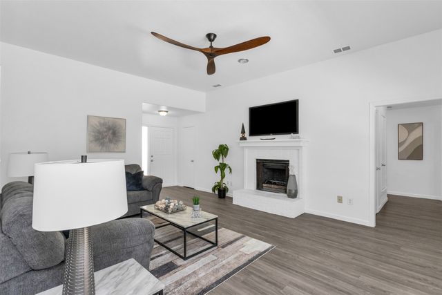 2506 Mckensie Lane, Grand Prairie, TX 75052