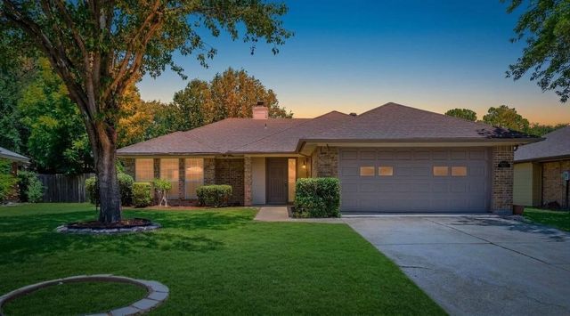 2506 Mckensie Lane, Grand Prairie, TX 75052