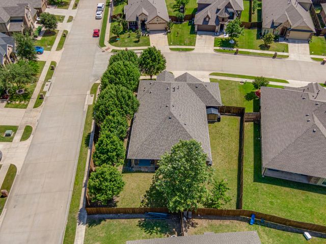 902 Calder Court, Anna, TX 75409