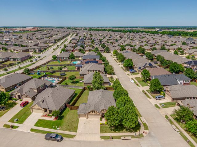 902 Calder Court, Anna, TX 75409