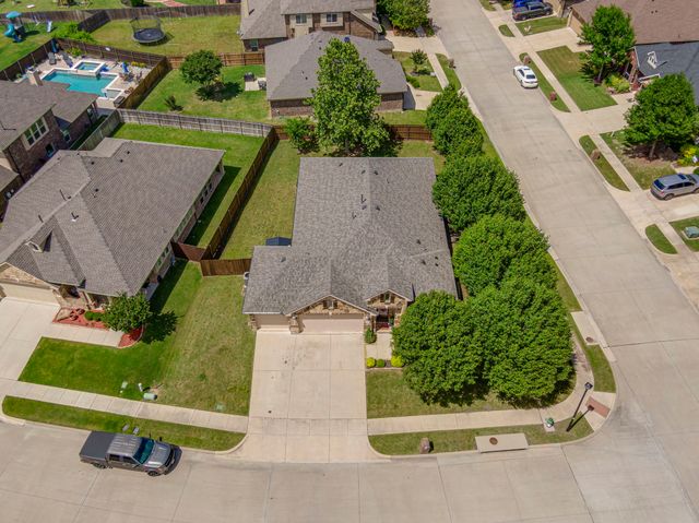 902 Calder Court, Anna, TX 75409