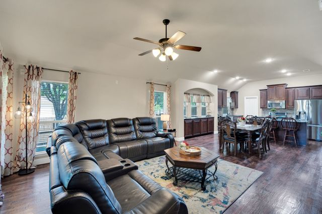 902 Calder Court, Anna, TX 75409