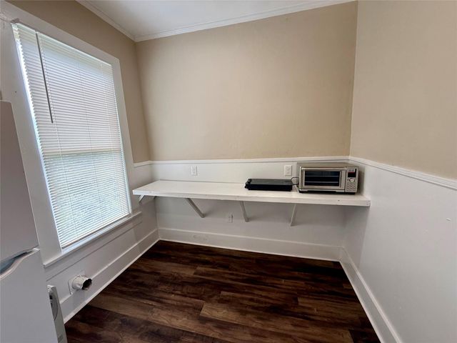 1403 14th Street 4, Huntsville, TX 77340